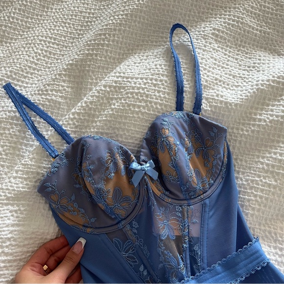 NWT Agent Provocateur Florella Corset Bodysuit Cornflower 32D - Picture 9 of 12